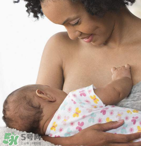寶寶突然不吃母乳了怎么回事？寶寶不吃母乳是為什么？
