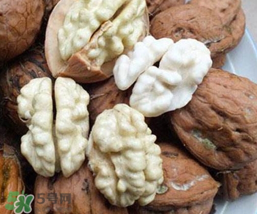 鮮核桃是涼性還是熱性？鮮核桃是發(fā)物嗎？