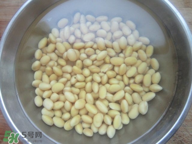 核桃可以和黃豆一起打豆?jié){嗎？核桃和什么一起打豆?jié){好？