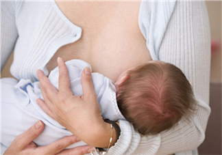 寶寶突然不吃母乳了怎么回事？寶寶不吃母乳是為什么？