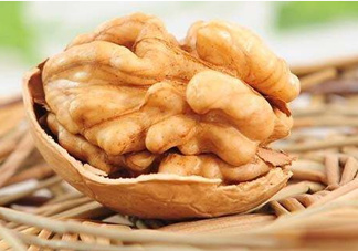 核桃磨成粉還有營(yíng)養(yǎng)嗎？核桃粉和核桃哪個(gè)更好？