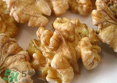 核桃怎么挑選好壞？怎么辨別核桃的好壞？