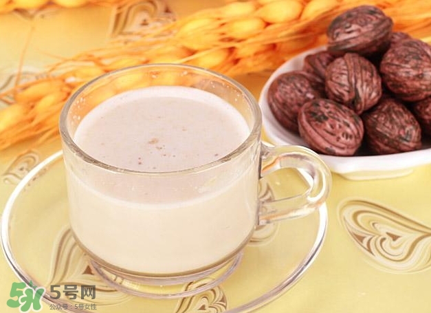 喝核桃粉有什么好處？喝核桃粉會長胖嗎？