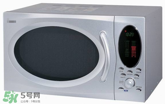 微波爐平板好還是轉(zhuǎn)盤(pán)好？微波爐機(jī)械式好還是電腦式好