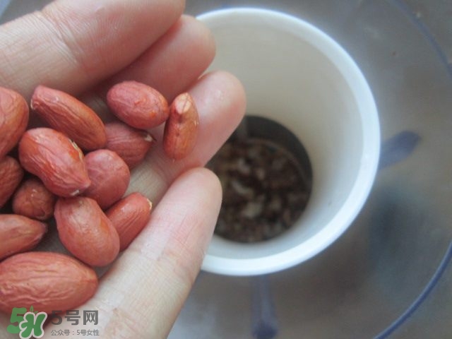 核桃可以和黃豆一起打豆?jié){嗎？核桃和什么一起打豆?jié){好？