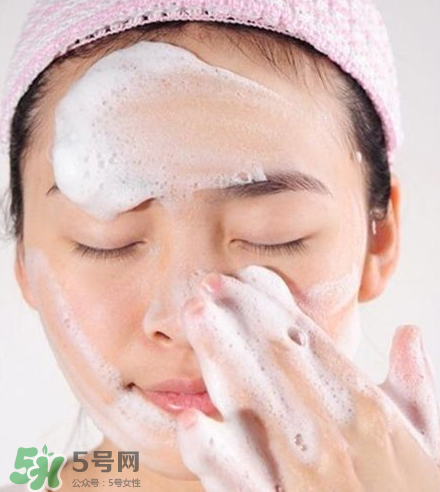 正確卸妝手法你做對了嗎？錯誤卸妝手法須知