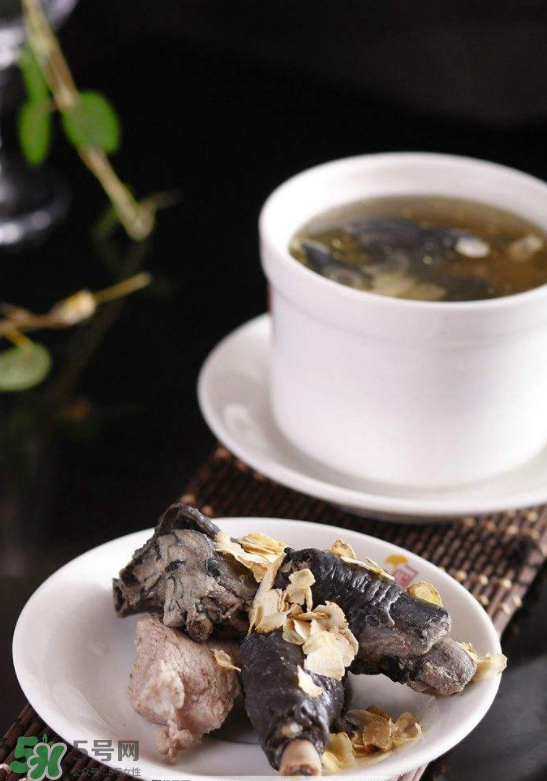 花旗參烏雞湯經(jīng)期可以喝嗎？