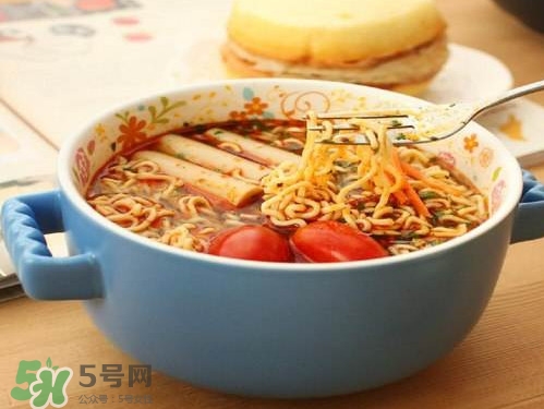 方便面致癌嗎？泡面有營養(yǎng)嗎