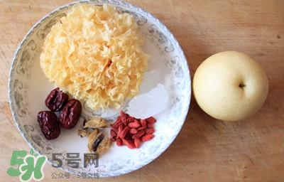雪蛤能和銀耳一起燉嗎？雪蛤銀耳羹怎么做？