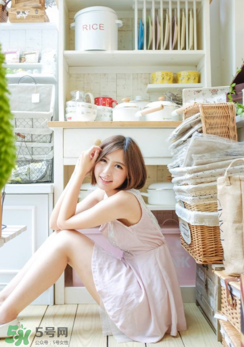 乳腺炎應(yīng)該吃什么藥？乳腺炎應(yīng)該怎么治療？