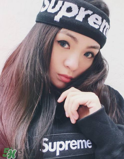 supreme頭帶多少錢(qián)？supreme發(fā)帶在哪買(mǎi)？