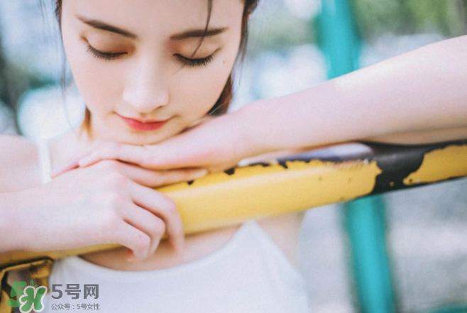 乳腺炎吃什么藥好得快？乳腺炎吃阿莫西林管用嗎？