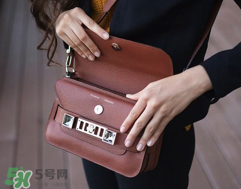 proenza schouler是什么牌子？proenza schouler是奢侈品嗎？
