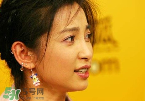 打耳洞什么時(shí)候打最好？新打耳洞癢是怎么回事