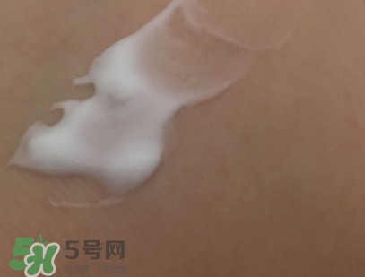 香邂格蕾古法凝光精華霜怎么用？香邂格蕾面霜使用心得