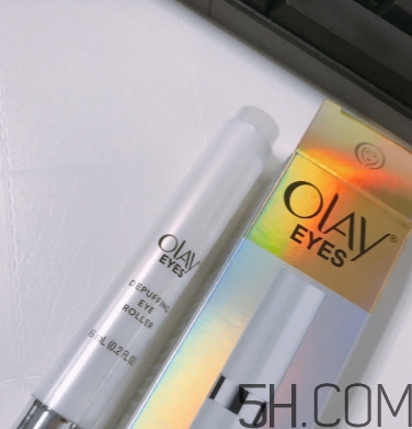 olay水腫消消棒怎么用？olay舒緩眼部走珠筆使用方法