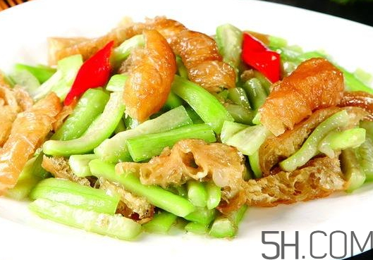 油條和什么炒好吃？油條可以炒什么菜？