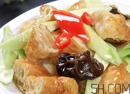 油條和什么炒好吃？油條可以炒什么菜？