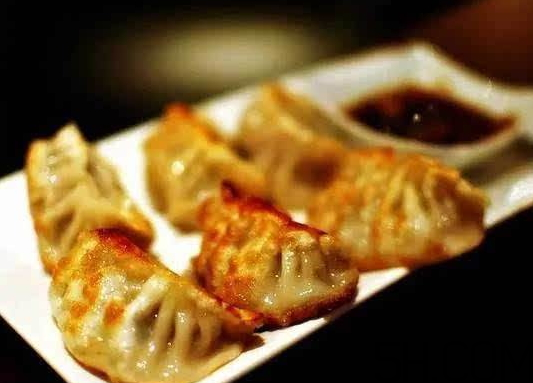 煎餃怎么做不粘鍋？煎餃粘鍋怎么辦？