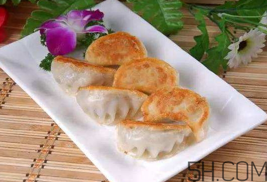 煎餃怎么做不粘鍋？煎餃粘鍋怎么辦？