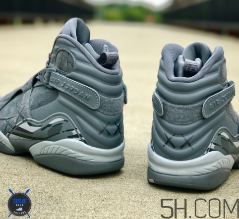 kaws與air jordan 8聯(lián)名實(shí)物什么樣？