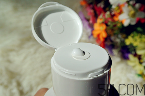 雅漾舒緩特護潔面乳怎么樣？好用嗎？