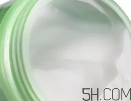 焗油膏弄到臉上怎么洗？