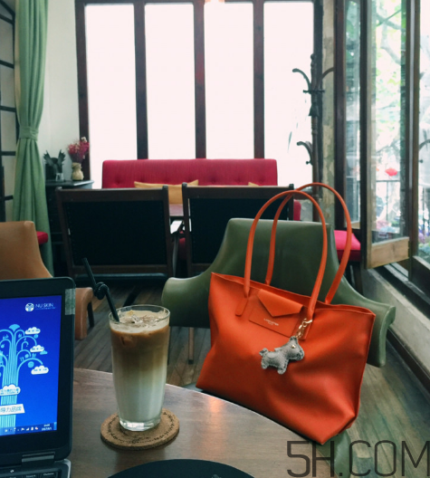 lancaster包是輕奢嗎？lancaster包怎么樣？