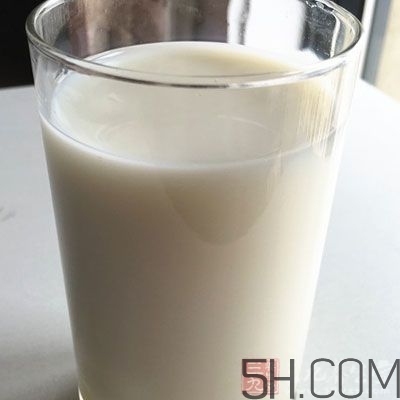 牛奶煮開了還有營養(yǎng)嗎？牛奶可以加熱嗎？
