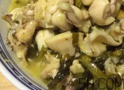 酸菜牛蛙月餅?zāi)睦镉匈u？酸菜牛蛙月餅地址