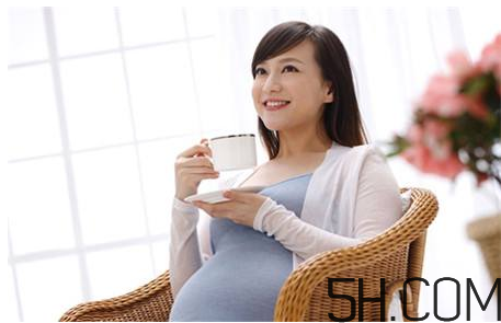 不適合孕婦的睡姿有那些？孕婦冬季如何護(hù)膚？