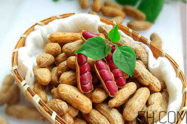 孕婦臨產(chǎn)前的準(zhǔn)備工作有哪些？孕婦吃花生的好處