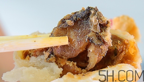 鮑魚鮮肉月餅多少錢？鮑魚鮮肉月餅?zāi)睦镔I？