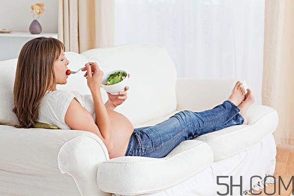 孕婦奶粉可以干吃嗎？孕婦奶粉可以喝到生嗎？