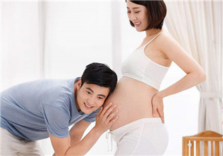 孕婦睡覺能伸懶腰嗎？孕婦出門注意事項