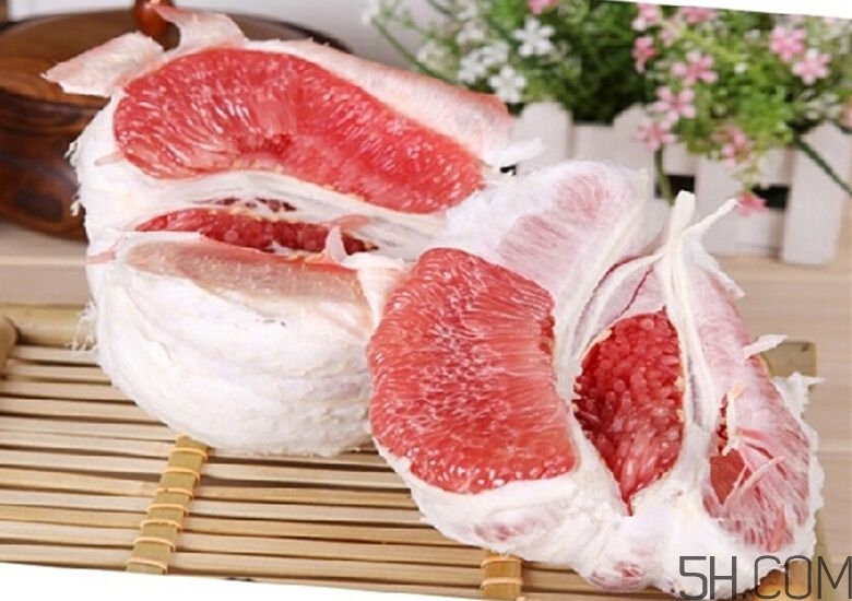 紅心柚子與白肉柚子有什么差別？紅心柚子是轉基因嗎？