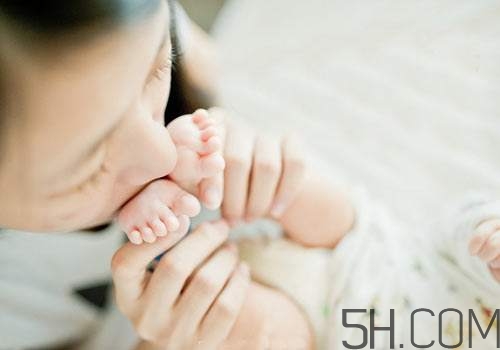 剖腹產(chǎn)后排便困難怎么辦？剖腹產(chǎn)后怎樣快速排便？