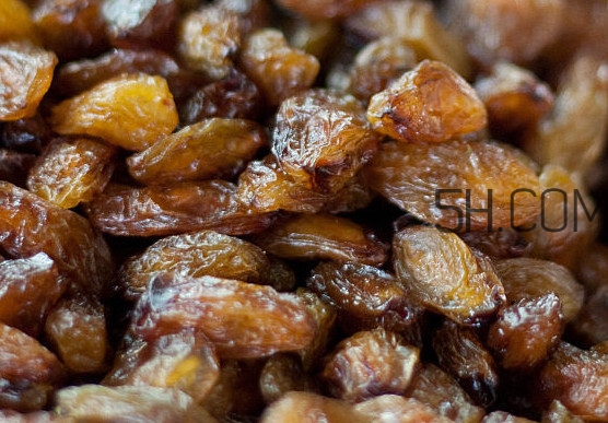 葡萄干吃多了會怎么樣？葡萄干可以豐胸嗎