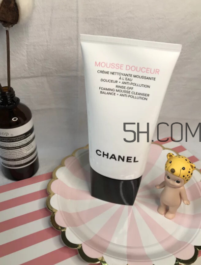 香奈兒山茶花洗面奶怎么樣_粉色和藍(lán)色 香奈兒山茶花洗面奶怎么樣_粉色和藍(lán)色
