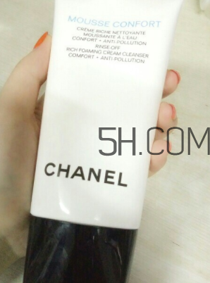 香奈兒山茶花洗面奶怎么樣_粉色和藍(lán)色 香奈兒山茶花洗面奶怎么樣_粉色和藍(lán)色