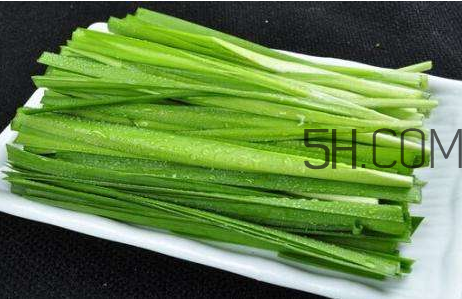 來(lái)月經(jīng)可以吃韭菜嗎？韭菜花的腌制方法