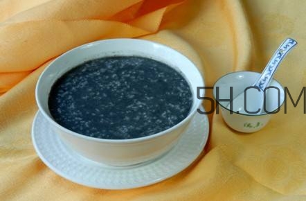 喝黑芝麻糊有什么好處和壞處？黑芝麻糊什么時(shí)候喝最好？