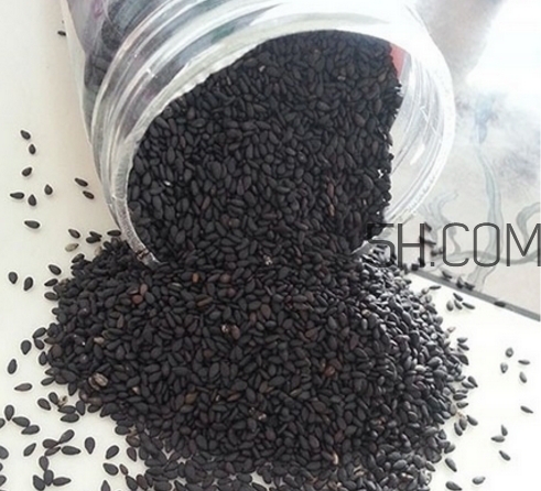 黑芝麻清洗掉色正常嗎？黑芝麻有黑色素嗎？