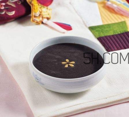 黑芝麻有點(diǎn)苦正常嗎？黑芝麻有保質(zhì)期嗎？