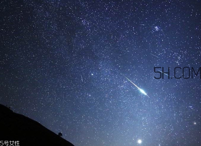看到火流星預(yù)示著什么？火流星是怎么形成的
