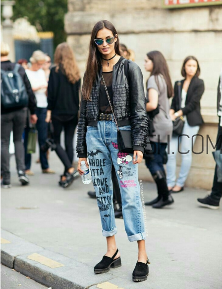 皮衣配牛仔褲好看嗎？皮衣和牛仔褲怎么搭配？