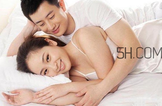 孕晚期同房有助于生產(chǎn)嗎？孕晚期同房對胎兒有影響嗎？