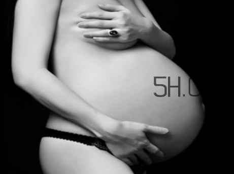 羊水早破的原因是什么？羊水早破能順產(chǎn)嗎？