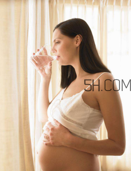 孕婦補(bǔ)鋅的好處有哪些？孕婦甲狀腺激素偏高的危害是什么?