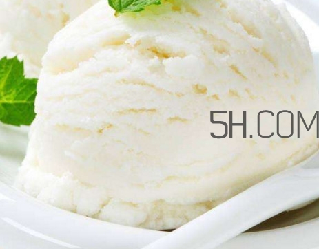 蛋清打發(fā)是奶油嗎？自制奶油可以直接吃嗎？